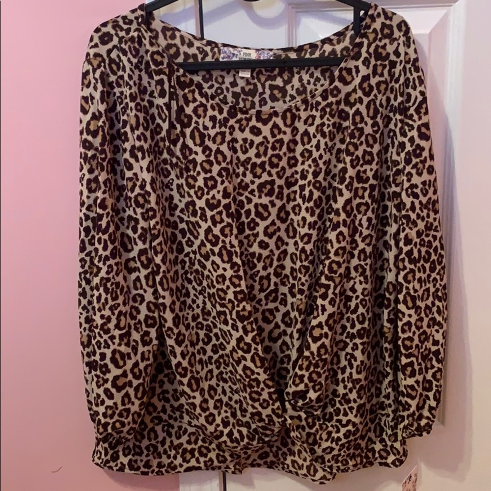 brand new leopard top